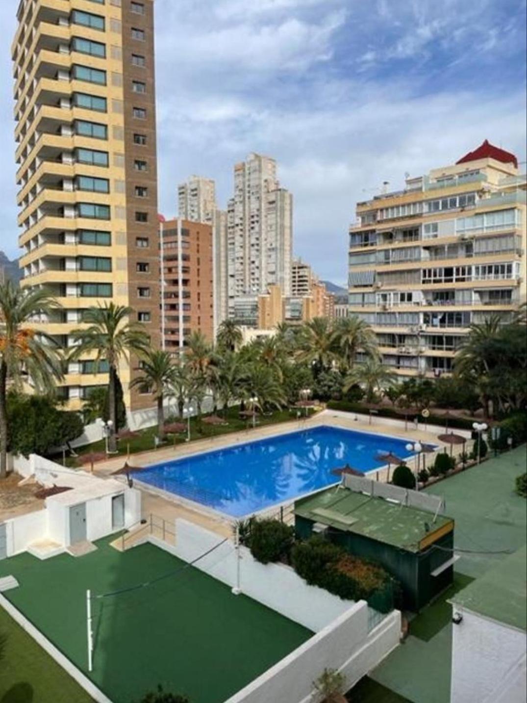 Happy Loix Wifi Aa Garage Pool Appartement Benidorm Buitenkant foto