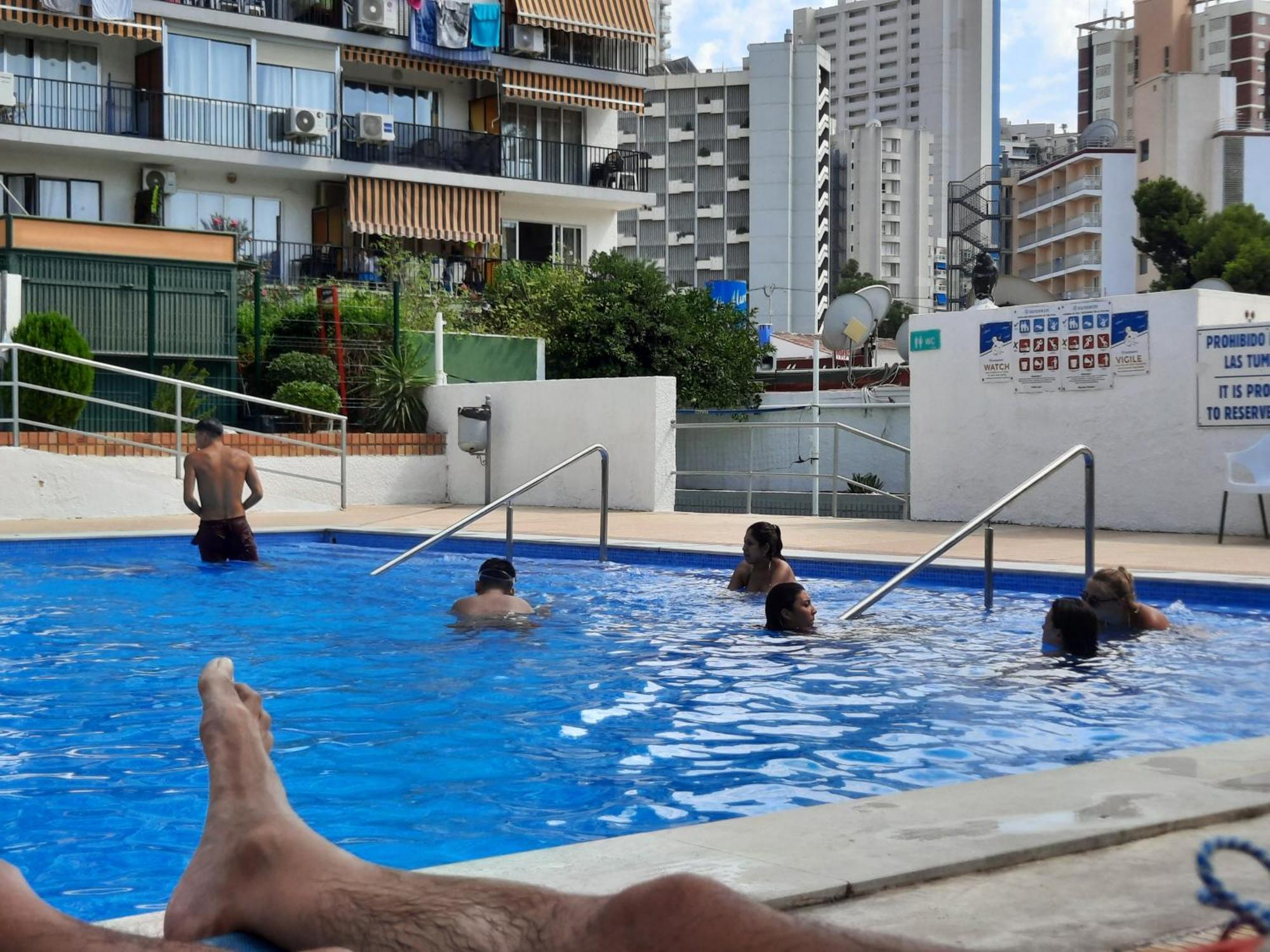 Happy Loix Wifi Aa Garage Pool Appartement Benidorm Buitenkant foto