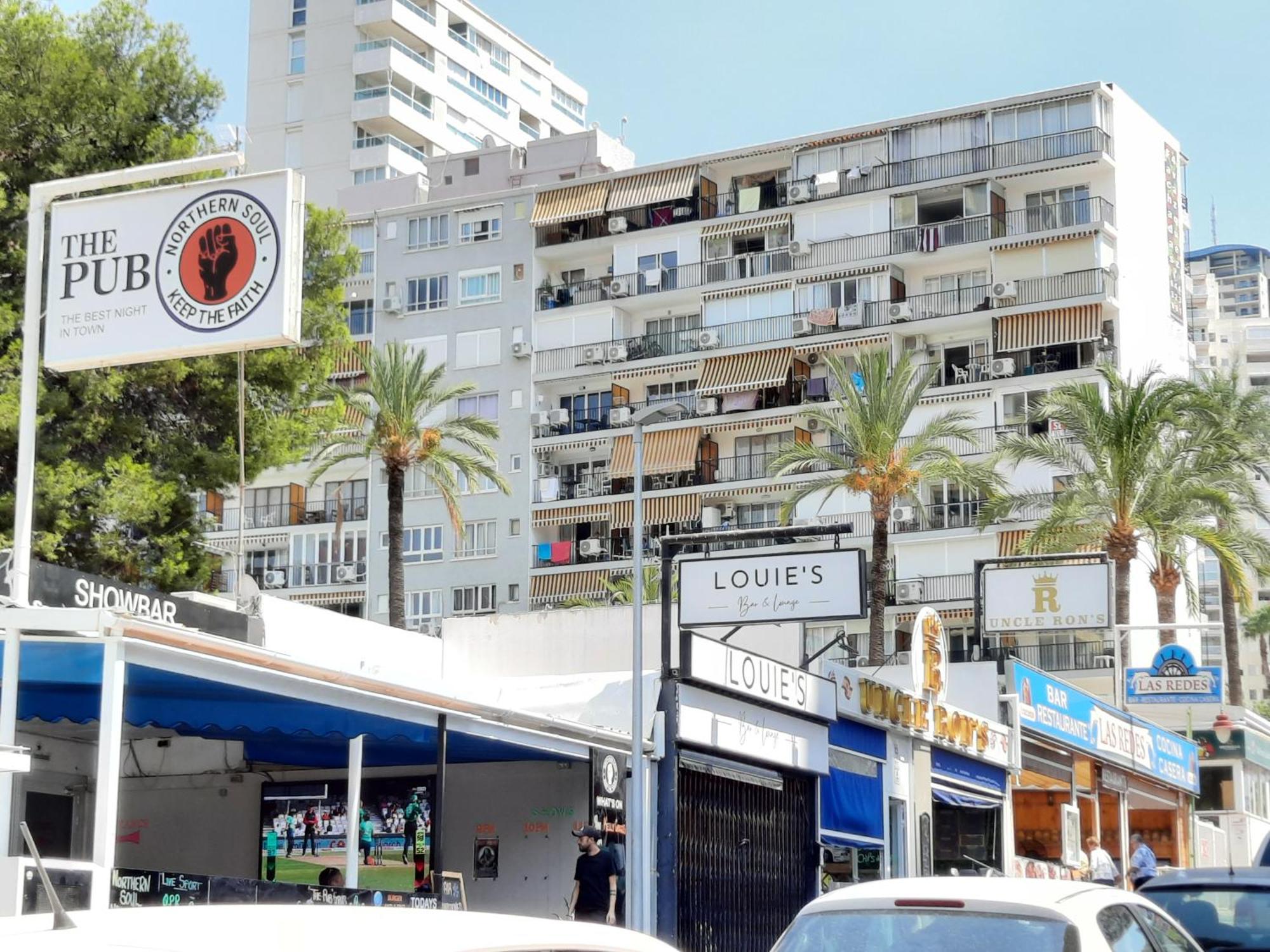 Happy Loix Wifi Aa Garage Pool Appartement Benidorm Buitenkant foto